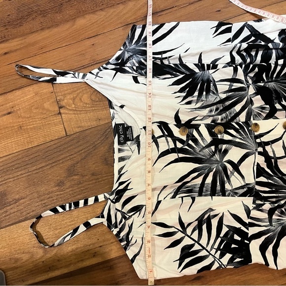 City Chic Phi Phi Palm Print Ivory Button Dress XL 22 N - Picture 5 of 7